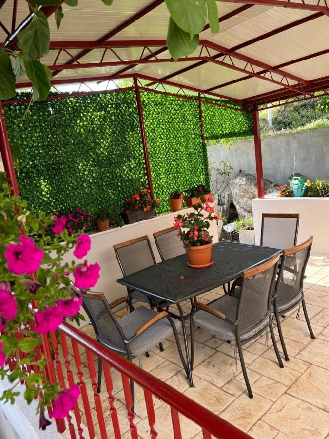Apartament Green Valley Omis Exterior photo