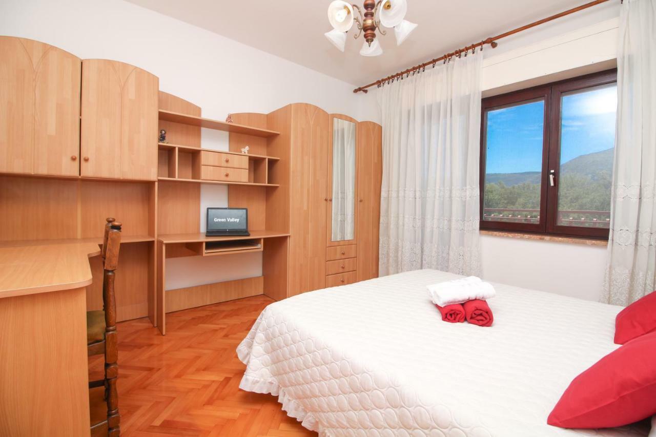 Apartament Green Valley Omis Exterior photo